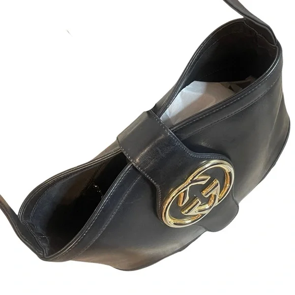 Vintage Gucci Monogrammed Bucket Bag - Picture 5 of 13